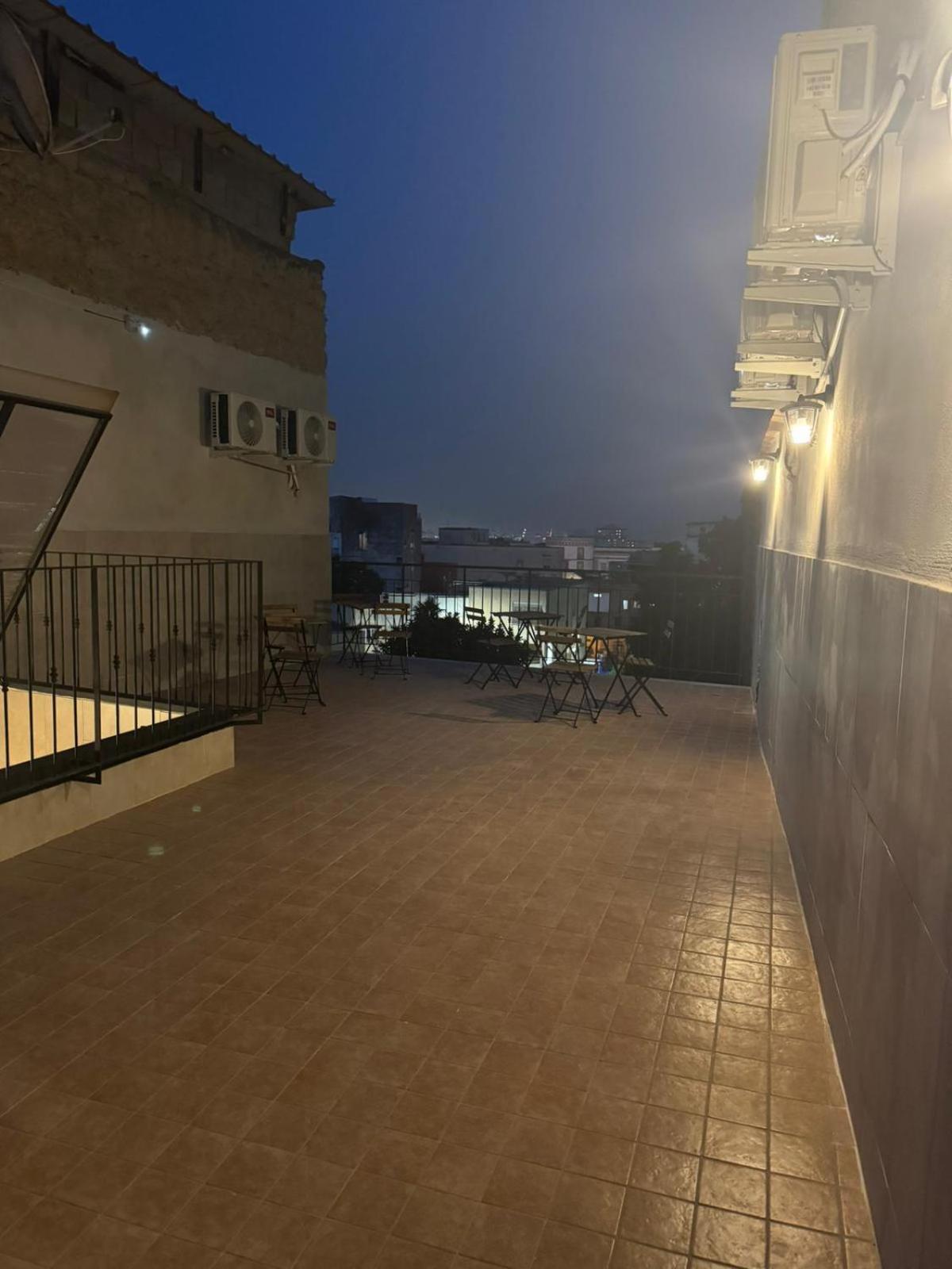 Aparthotel Terrazza Miracoli Napoli Extérieur photo