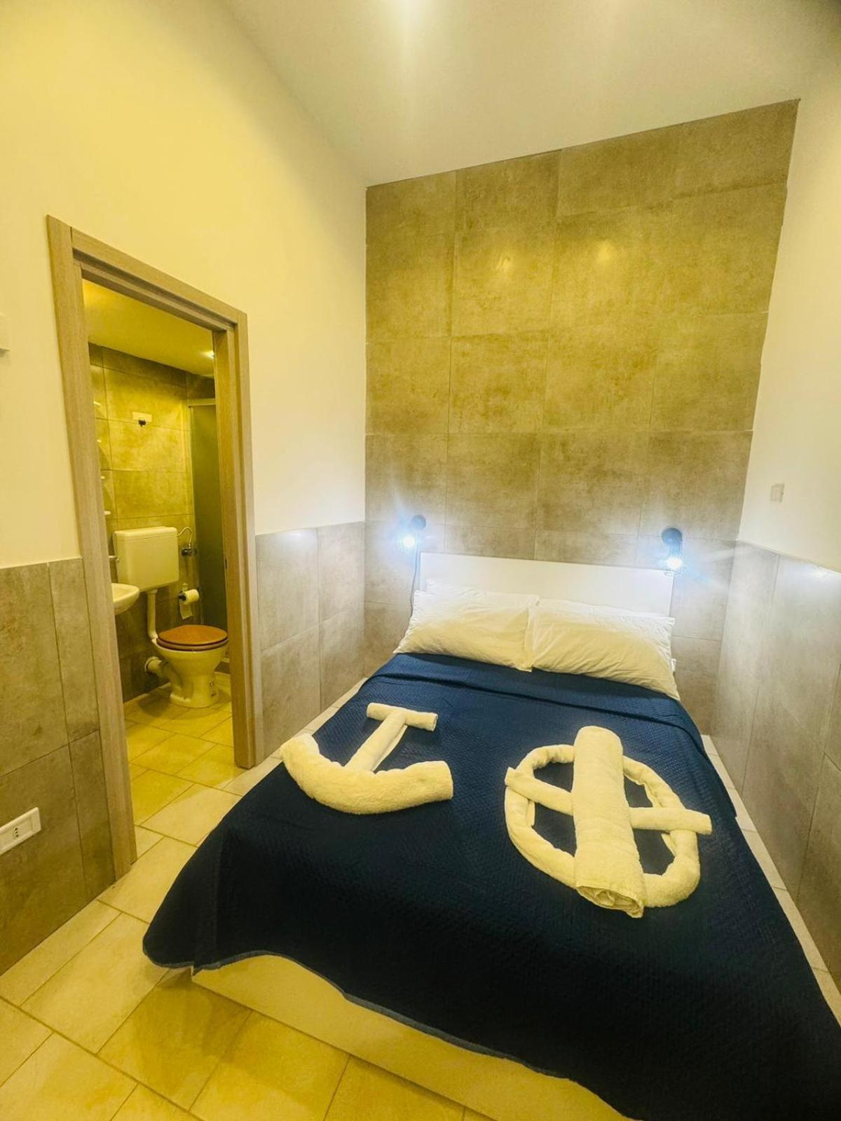 Aparthotel Terrazza Miracoli Napoli Extérieur photo