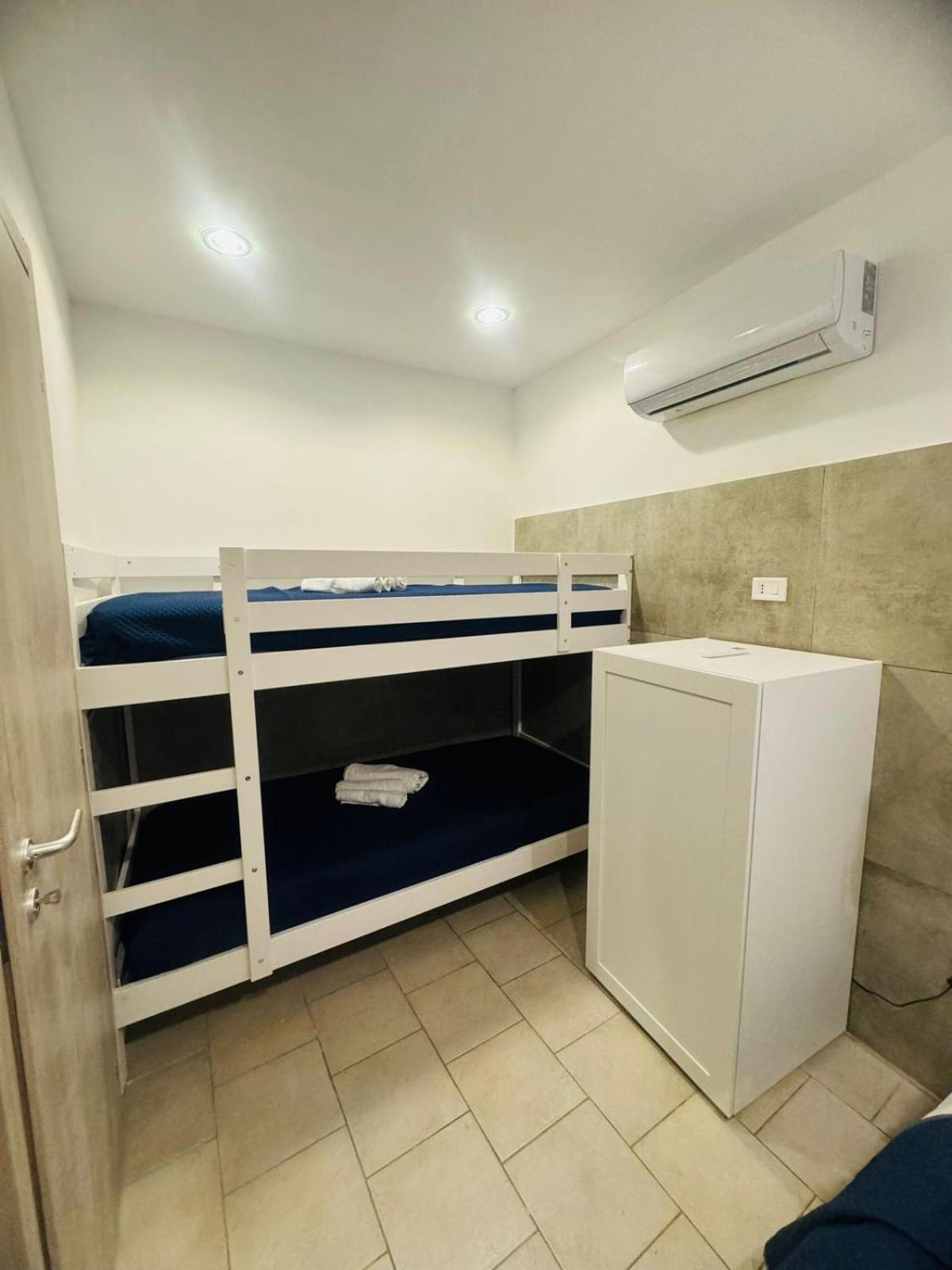 Aparthotel Terrazza Miracoli Napoli Extérieur photo